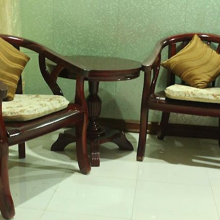 Obdulia'S Business Inn Dumaguete City Екстериор снимка