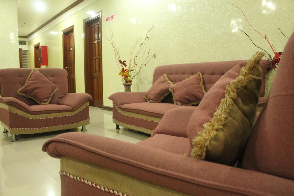 Obdulia'S Business Inn Dumaguete City Екстериор снимка